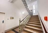 Loft-Feeling trifft Altbauflair – 3 Zimmer Erstbezug mit Terrasse nahe U6