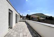 Herrliches Dachgeschoss mit Terrasse und herrlichen Ausblick! Unbefristete Mietordination mit Kundenparkplätzen und freie planbare Raumgestaltung!