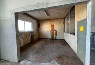 Lagerhalle und Werkstatt in praktischer Lage