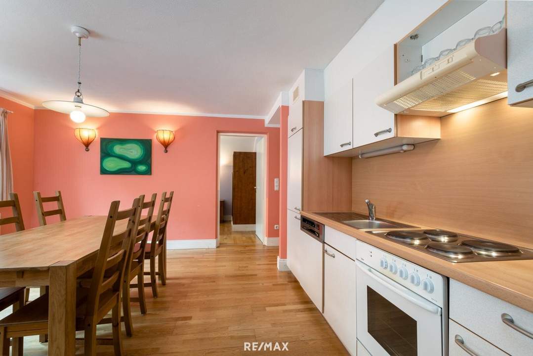 Solides Investment: Großzügige 4-Zimmer-Wohnung mit gesicherten Einnahmen