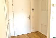 Schöne 2-Zimmer-DG-Wohnung mit Terrasse und Klimaanlage