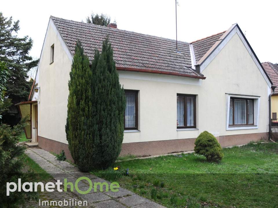 Haus mit zwei Wohneinheiten und viel Potenzial