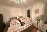 Wohn(t)raum gesucht? Hier gefunden! Diese helle und äußerst gepflegte 2-Zimmer-Wohnung vereint Wohnkomfort, Stil und eine ausgezeichnete Lage mit allem, was das tägliche Leben braucht!