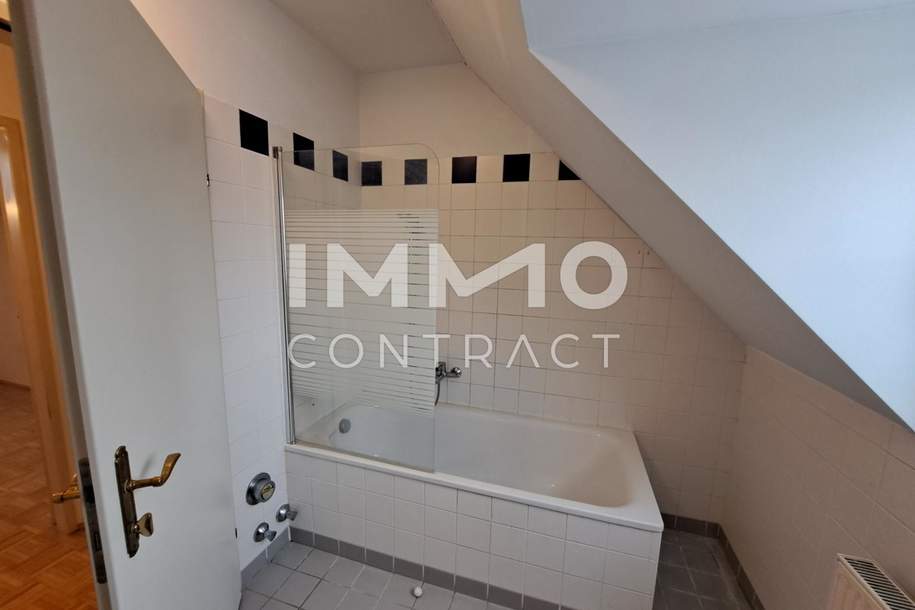 ** Gemütliche 3-Zimmer-Wohnung im Dachgeschoss - Pfarrplatz 11, Top 16 **, Wohnung-miete, 818,63,€, 4020 Linz(Stadt)