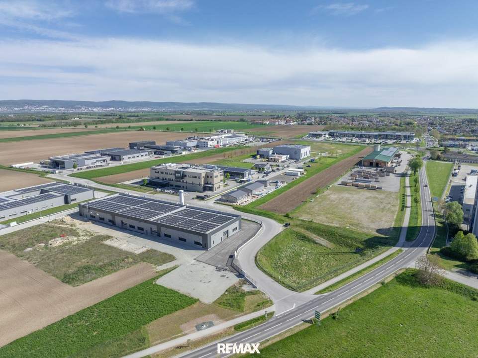 Industriebaugrundstück am Hotspot der B16 – 11.362 m² direkt am Kreisverkehr Siegendorf