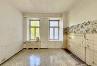 BALKON über 4 Fenster möglich! Altbau beim Belvedere in sehr schöner Liegenschaft!