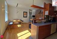 Drei Zimmer Stilaltbau-Rarität in begehrter Lage – sonnig, ruhig und elegant