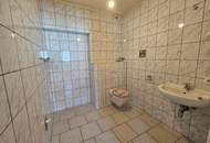 Haus mit Geschäftslokal