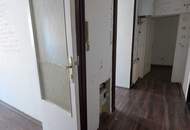 Top 11 - Günstige 2,5-Zimmer-Altbau Wohnung mit guter Raumaufteilung – **ANFRAGEN NUR ÜBER DAS KONTAKTFORMULAR**
