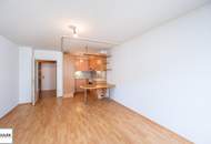 *Ab sofort* Gut geschnittene, hofseitige 2 Zimmer Neubauwohnung mit Loggia