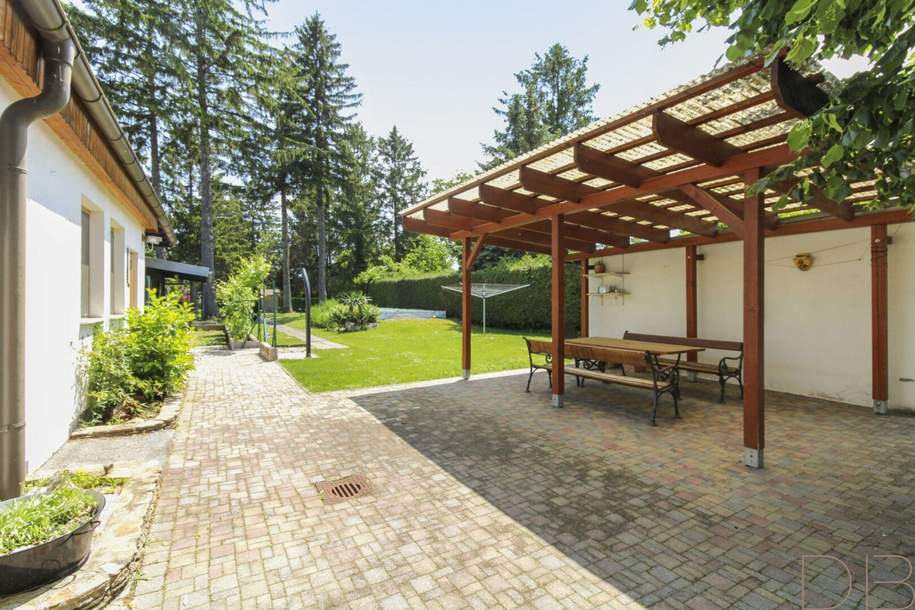 PROVISIONSFREI !!! Traumhaftes, ca 2700m² großes (Bau-) Grundstück mit Zweifamilienhaus und idyllischem Garten mit Altbaumbestand!, Haus-kauf, 899.000,€, 2486 Baden