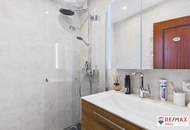 Auvorstadt: Helle 3-Zimmer-Wohnung mit Loggia, Schwedenofen &amp; Parkplatz!