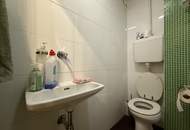 Hör mal, wer da hämmert | sanierungsbedürftige 3-Zimmer Wohnung im 2. Liftstock | barrierefrei