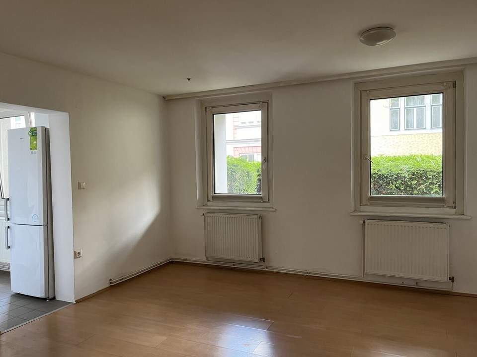 Wohnen mit Blick ins Grüne , 2-Zimmer Wohnung in EG mit Garten Nutzung, 1130 Wien, nähe U4.