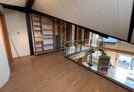 Großzügige Liegenschaft | attraktives Einfamilienhaus mit Galerie|1.706 m² Grundstück | 2 Garagen!