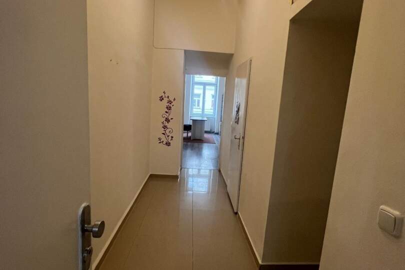 Sanierungsbedürftige Altbauwohnung im Herzen des 2. Bezirks, Wohnung-kauf, 199.000,€, 1020 Wien 2., Leopoldstadt