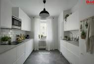 Mitten im Zentrum leben: Stilvoll sanierte 3-Zimmer-Erdgeschoßwohnung - ideal für Familien mit Vorliebe für das Stadtleben, mit Homeoffice-Möglichkeiten