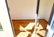 Hier wächst Ihr Kapital - mit Grünblick! Absolute Ruhelage + Nachhaltigkeit + Photovoltaik + Wärmepumpe! Hofseitiger Balkon + Energieeffizienz + Perfekte Anbindung und Nahversorgung! Jetzt zugfreifen!