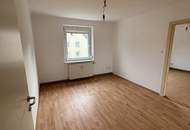 Erste eigene Wohnung gesucht? Preiswerte Starterwohnung - von Grünflächen umgeben - Hell und sonnig - schöner Schnitt - perfekte Infrastruktur!