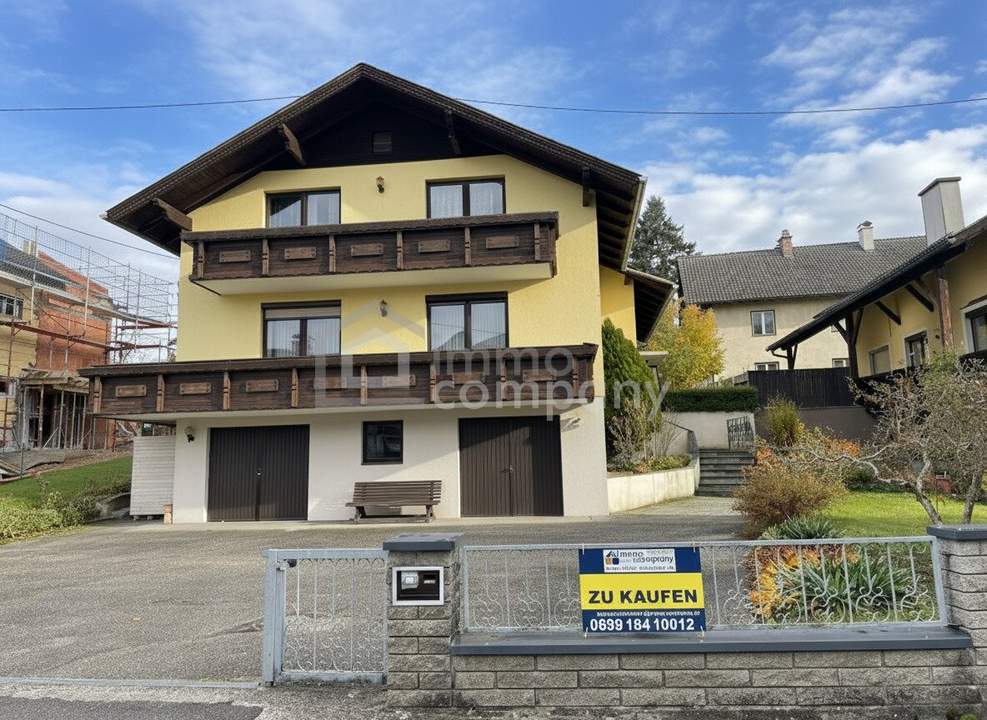Charmantes Großzügiges Haus in Oberndorf mit 2 Wohneinheiten.