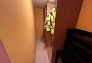 Einfamilienhaus mit großzügiger Halle und viel Potenzial in ruhiger Lage