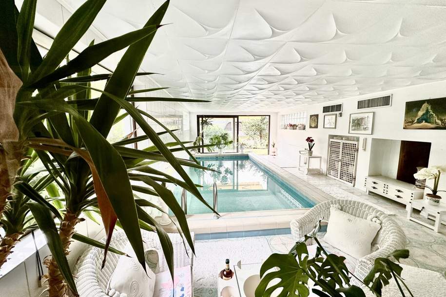 **Exklusive Landhausvilla in Pötzleinsdorf** ++ eigener Pool ++ Sauna ++ Fitnessraum ++ großer blühender Garten ++ Garage ++ Terrasse ++ direkt beim Pötzleinsdorfer Schlosspark ++, Haus-kauf, 2.190.000,€, 1180 Wien 18., Währing