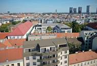 Außergewöhnliche Architektur im Neubau mit hohen Decken! 2 Terrassen auf Wohnebene! Provisionsfrei