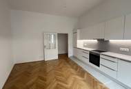 ERSTBEZUG - Helle 4-Zimmer Altbauwohnung mit 2 Bädern, 2 WCs, Abstellraum und Kellerabteil - UNBEFRISTET