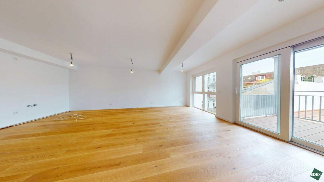 Am Kutschkermarkt | Exklusive 4-Zimmer-Altbauwohnung mit rund 14 m² großer Terrasse und Grünfläche