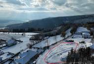 Großer Baugrund mit Blick zu den Bergen