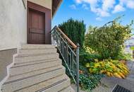 Imposante Liegenschaft mit Gartenparadies, Schwimmteich und Grünbestand – nur 30 Min von Wien