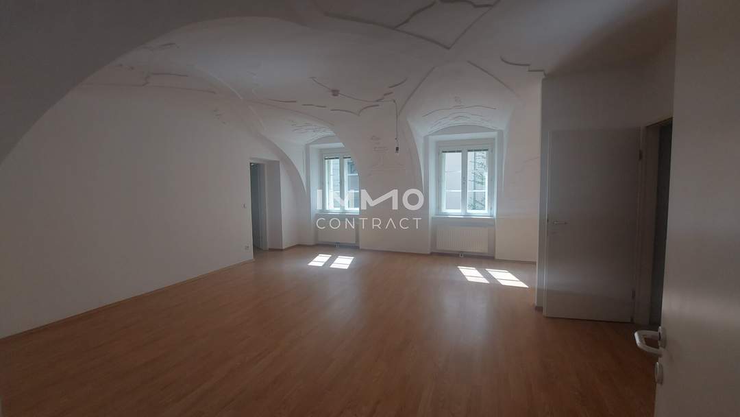 3-ZIMMER MIETWOHNUNG MIT HISTORISCHEM FLAIR