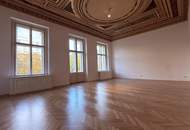 Bürofläche mit Balkon und Blick zum SCHOTTENRING - U2 &amp; U4 Nähe