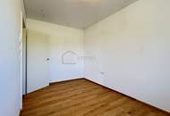 Wohnen in Seewalchen am Attersee– Helle 2-Zimmer-Wohnung mit Loggia und Blick ins Grüne.