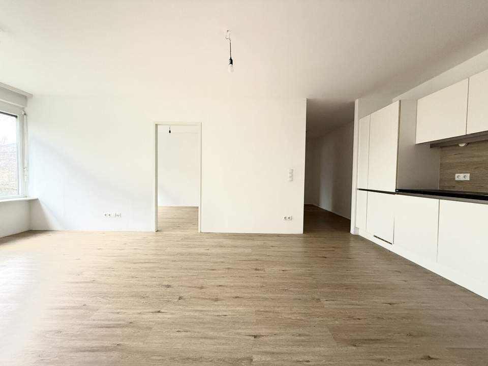 Traumhafte 3-Zimmer Triplex Wohnung mit Garten als auch Dachterrasse - hier werden Träume war - ab 01.07.