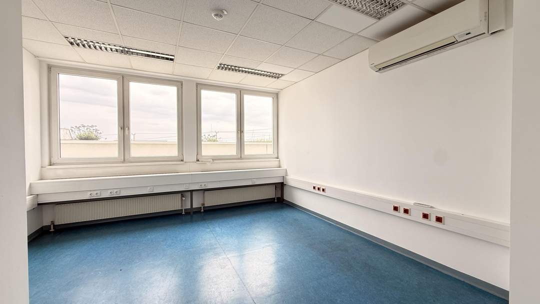 Single-Büro mit Gemeinschaftsflächen im CONCORDE BUSINESS PARK