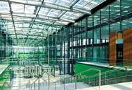 Shop Ecke Stromstraße/Wehlistraße mit viel Glasfront