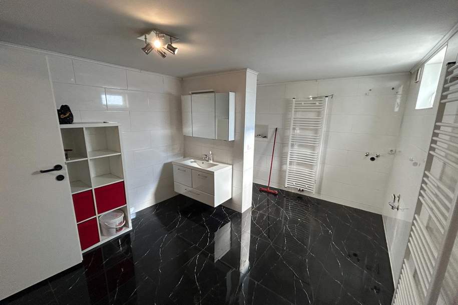 Einfamilienhaus mit großzügiger Halle und viel Potenzial in ruhiger Lage, Haus-kauf, 160.000,€, 2145 Mistelbach