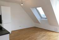 klimatisierte Dachgeschoss 2-Zimmer Wohnung mit zwei Balkone!