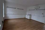 3 Bürohäuser, 38 Parkplätze in Toplage, hochfrequentiert, beste Infrastruktur