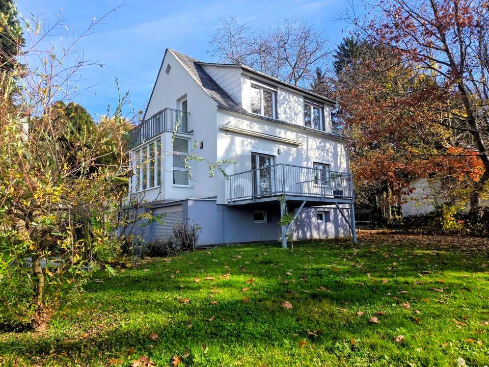 EXKLUSIV MIT MODERNISIERTEM ALTBESTAND UND PANORAMABLICK - IN ST. PETER