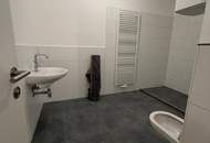 ERSTBEZUG nach Renovierung – großzügige Wohnung im Zentrum mit Terrasse zu vermieten