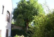 Hausflair mit Dachboden &amp; Garten