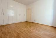 Top Lage an Grenze zum 1. Bezirk. 2 -Zimmer Neubauwohnung mit Stellplatz im Innenhof!