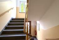 "2-Zimmer Dachgeschosswohnung in ruhiger Lage"
