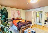 "Besonderes Ein-/Zweifamilienhaus mit Werkstatt und Weinkeller in Loidesthal"