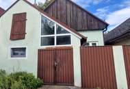 Kleines, sanierungsbedürftiges Miethaus in ruhiger Lage mit vielseitig nutzbarem Nebengebäude