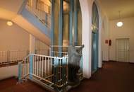 Wohnen im Schloss - 4 Zi. Wohnung mit historischem Flair in ansprechender Lage!