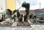 "Besonderes Ein-/Zweifamilienhaus mit Werkstatt und Weinkeller in Loidesthal"