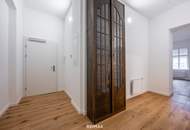 Sanierter Altbau mit modernem Neubau